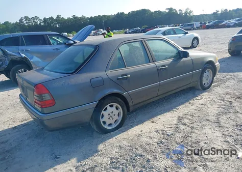 1997 Mercedes-Benz C 280 from USA, damaged, VIN WDBHA28E7VA496104
